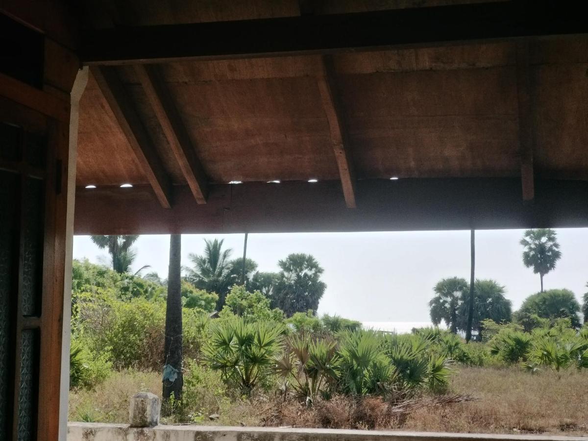 Dot Bey Beach Cabana Trincomalee Exterior foto
