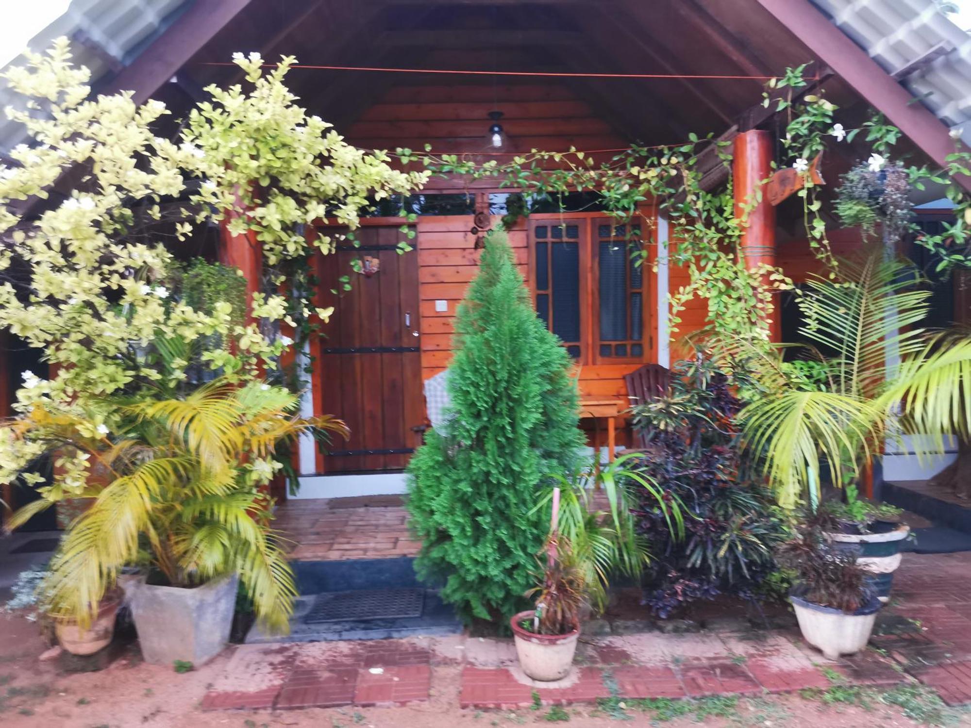 Dot Bey Beach Cabana Trincomalee Exterior foto