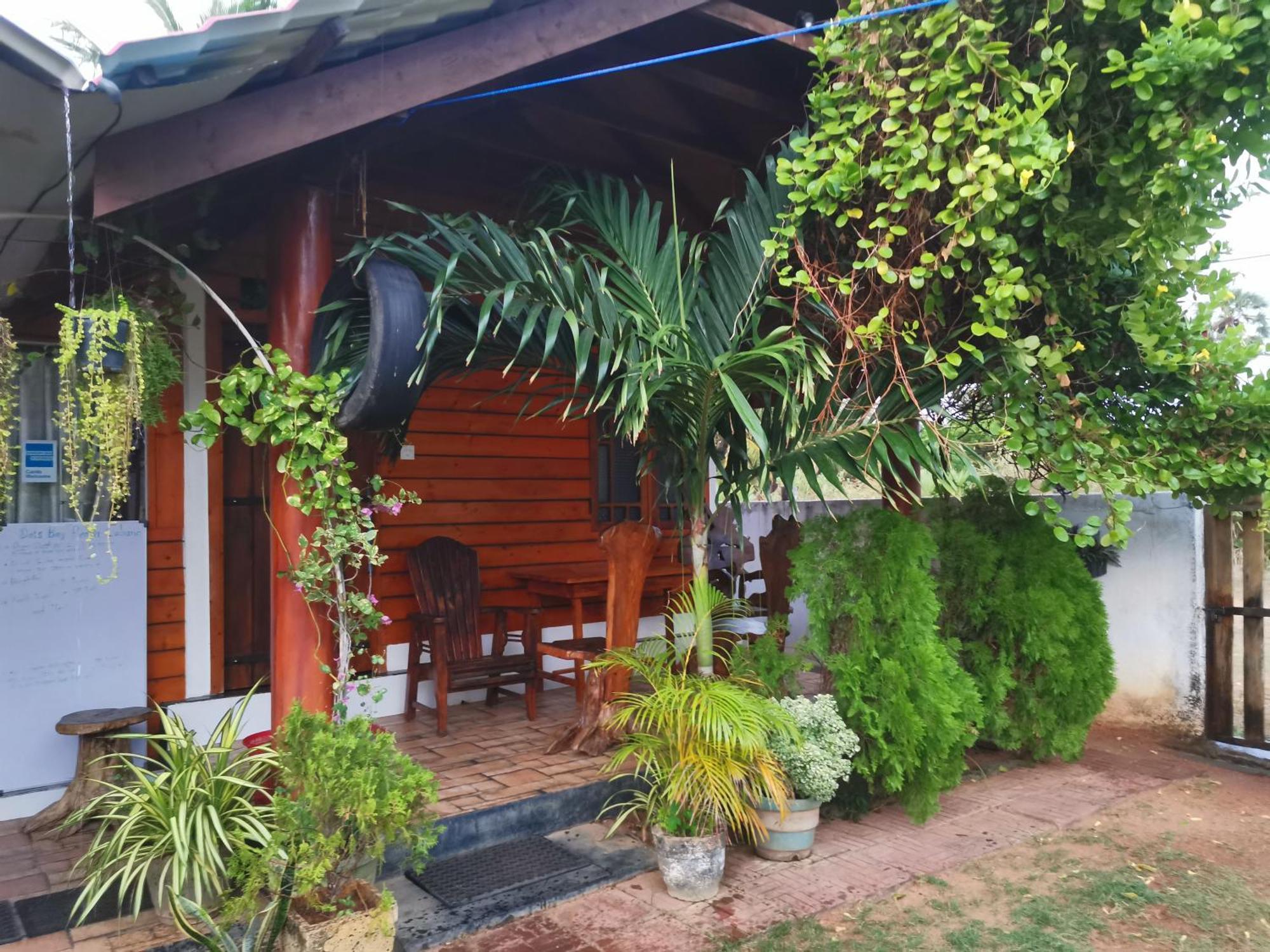 Dot Bey Beach Cabana Trincomalee Exterior foto