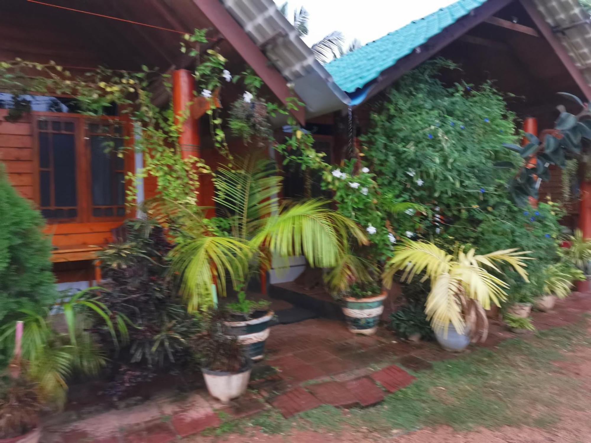 Dot Bey Beach Cabana Trincomalee Exterior foto